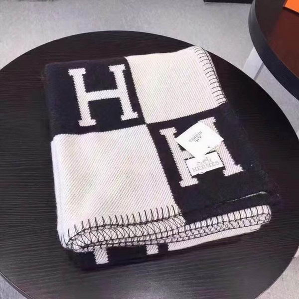 Hermes Blanket Black/White ID:201903090297